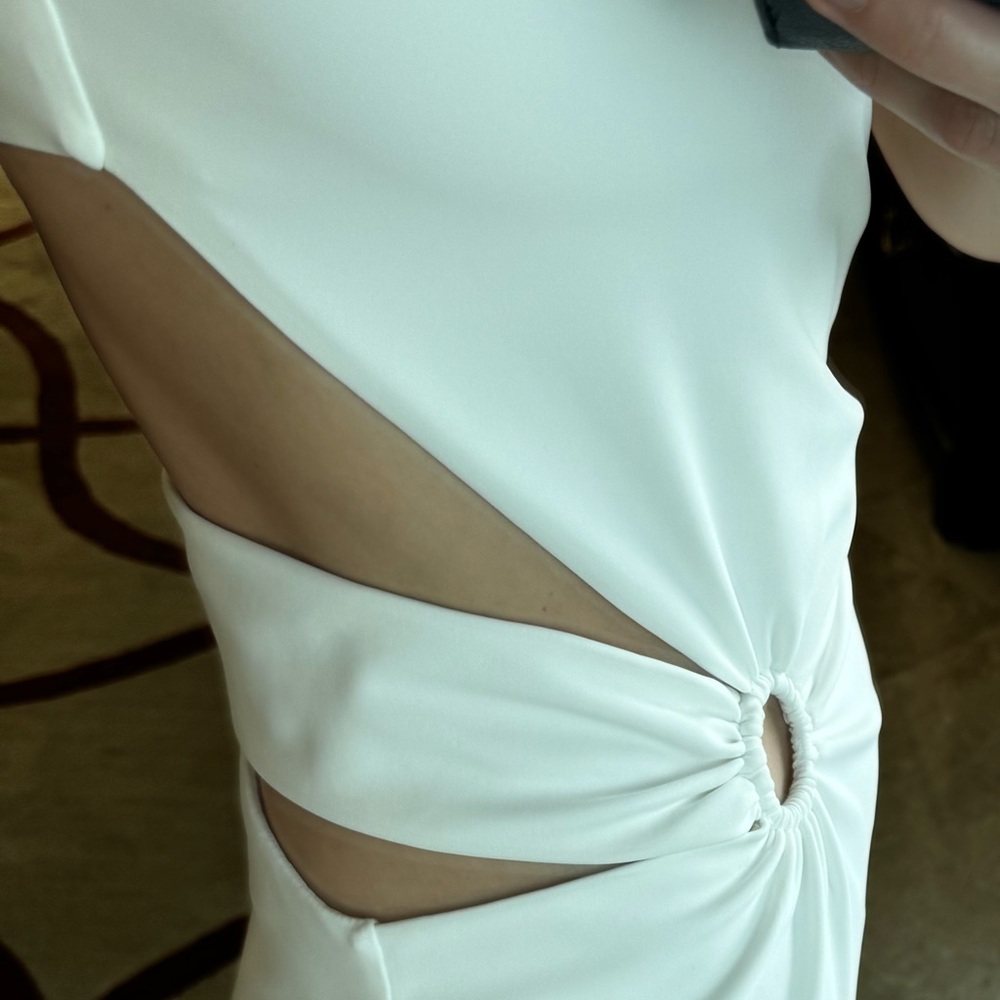 Off white midi dress with cut outs - Picture 3 of 10